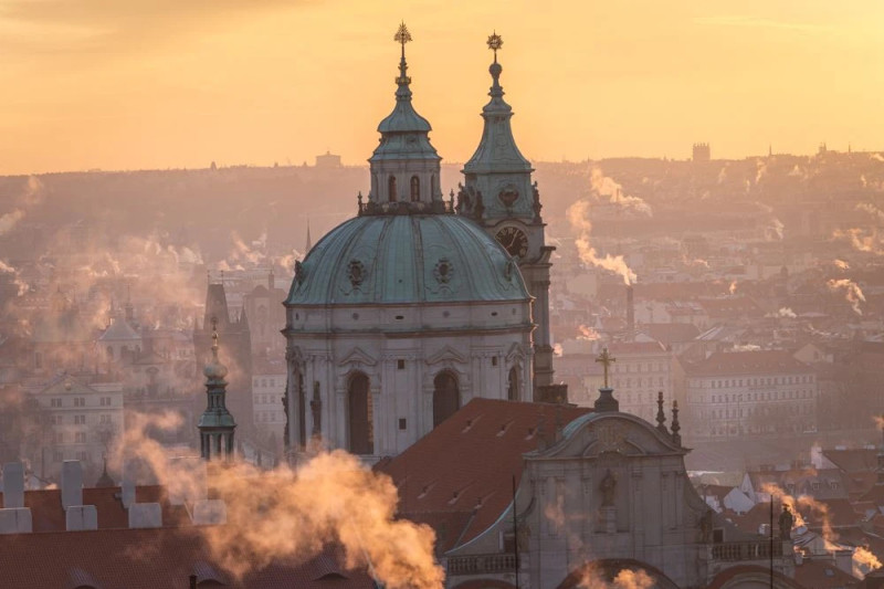 kostel_sv_mikulase_mala_strana_3.webp