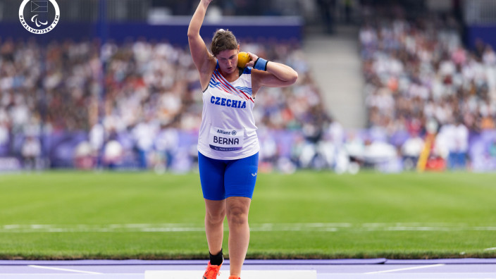 Eva Berná.jpg
