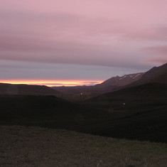 1. týden byla tohle největší tma na Islandu - slunce téměř nazapadalo