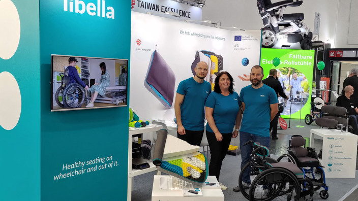 Karel, Petra a Robert na našem stánku na REHACARE 2024 v Düsseldorfu