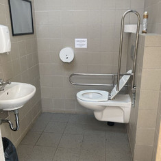 Bezbariérové WC ve Starém Purkrabství