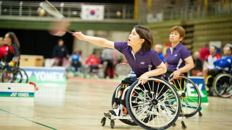 para-badminton-wheelchair.jpg