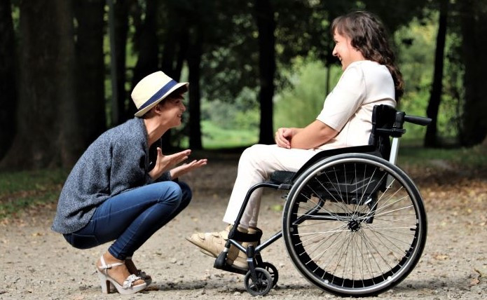 Lidé se zdravotním postižením se dočkají dalších nově hrazených zdravotnických prostředků